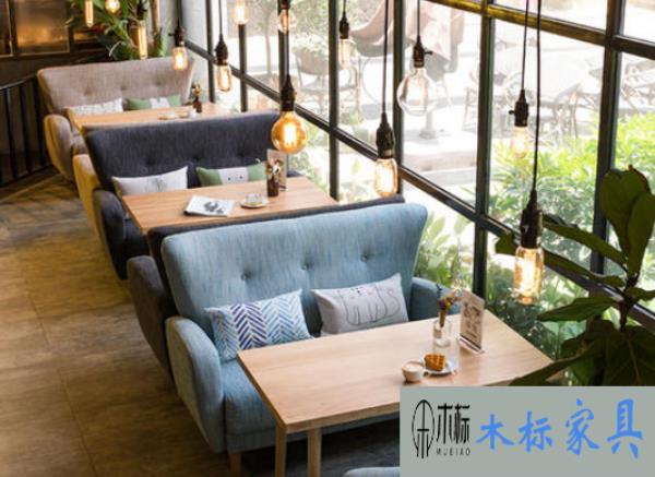 咖啡廳裝飾設(shè)計(jì)如何融入桌椅沙發(fā)擺放 